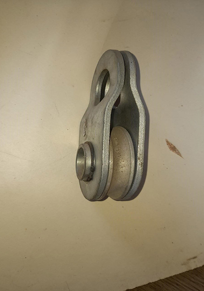 ZINC PLATED SWING BLOCK 100MM SHEAVE FOR TOW HITCH